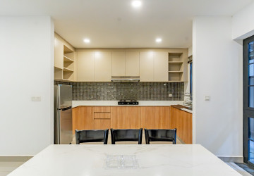4 Bedroom Link Villa For Rent - Chip Mong 598, Chrang Chamres 1, Phnom Penh thumbnail