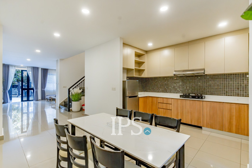 4 Bedroom Link Villa For Rent - Chip Mong 598, Chrang Chamres 1, Phnom Penh