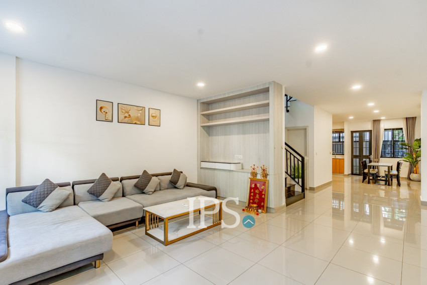 4 Bedroom Link Villa For Rent - Chip Mong 598, Chrang Chamres 1, Phnom Penh