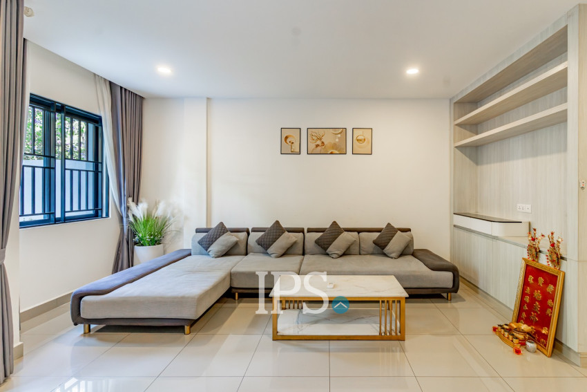 4 Bedroom Link Villa For Rent - Chip Mong 598, Chrang Chamres 1, Phnom Penh