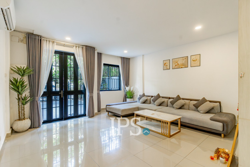 4 Bedroom Link Villa For Rent - Chip Mong 598, Chrang Chamres 1, Phnom Penh