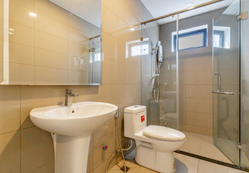 4 Bedroom Link Villa For Rent - Chip Mong 598, Chrang Chamres 1, Phnom Penh thumbnail