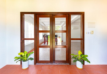 2 Bedroom House For Rent - Sangkat Siem Reap, Siem Reap thumbnail