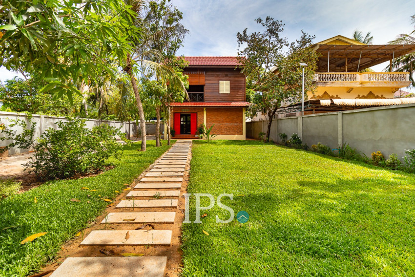 2 Bedroom House For Rent - Sangkat Siem Reap, Siem Reap
