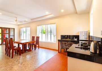 2 Bedroom House For Rent - Sangkat Siem Reap, Siem Reap thumbnail