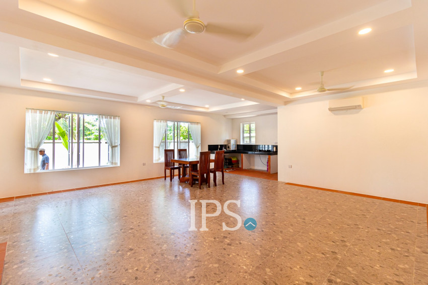 2 Bedroom House For Rent - Sangkat Siem Reap, Siem Reap