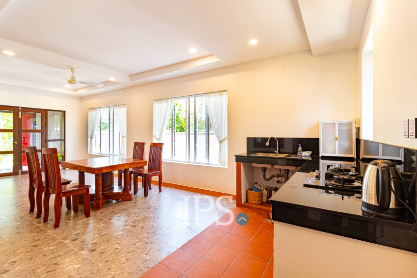 2 Bedroom House For Rent - Sangkat Siem Reap, Siem Reap