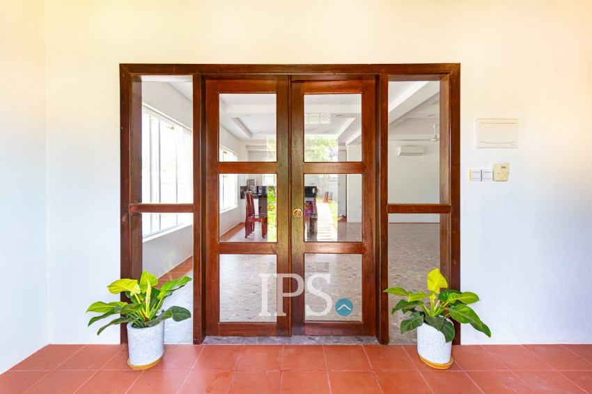 2 Bedroom House For Rent - Sangkat Siem Reap, Siem Reap