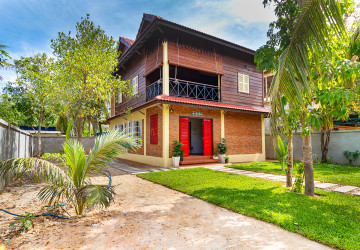 2 Bedroom House For Rent - Sangkat Siem Reap, Siem Reap thumbnail