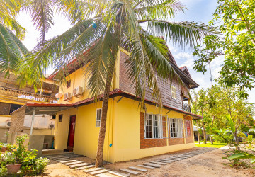 2 Bedroom House For Rent - Sangkat Siem Reap, Siem Reap thumbnail