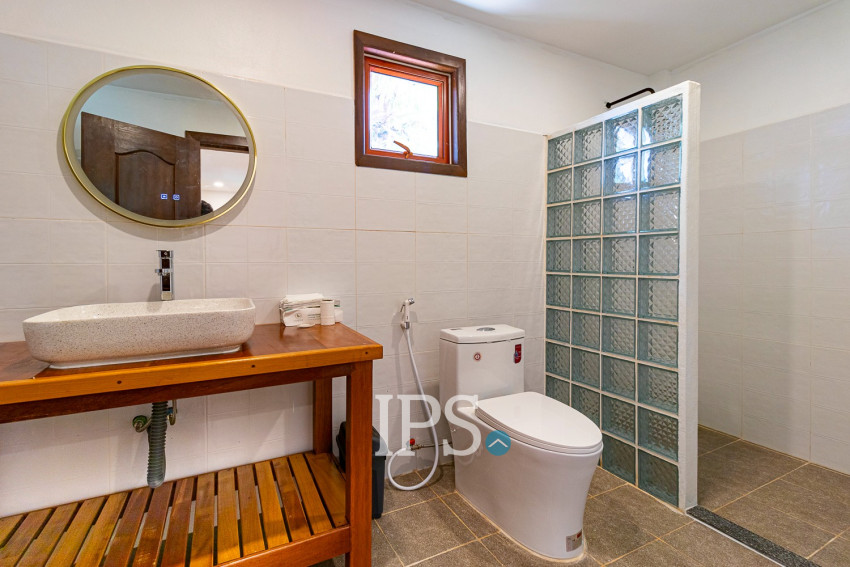 2 Bedroom House For Rent - Sangkat Siem Reap, Siem Reap