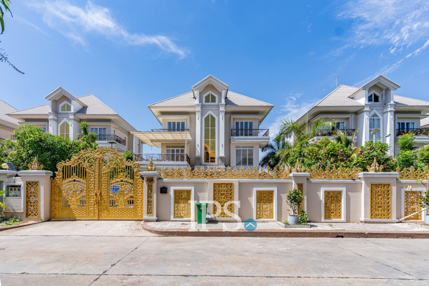 5 Bedroom Villa For Rent - Nirouth, Phnom Penh