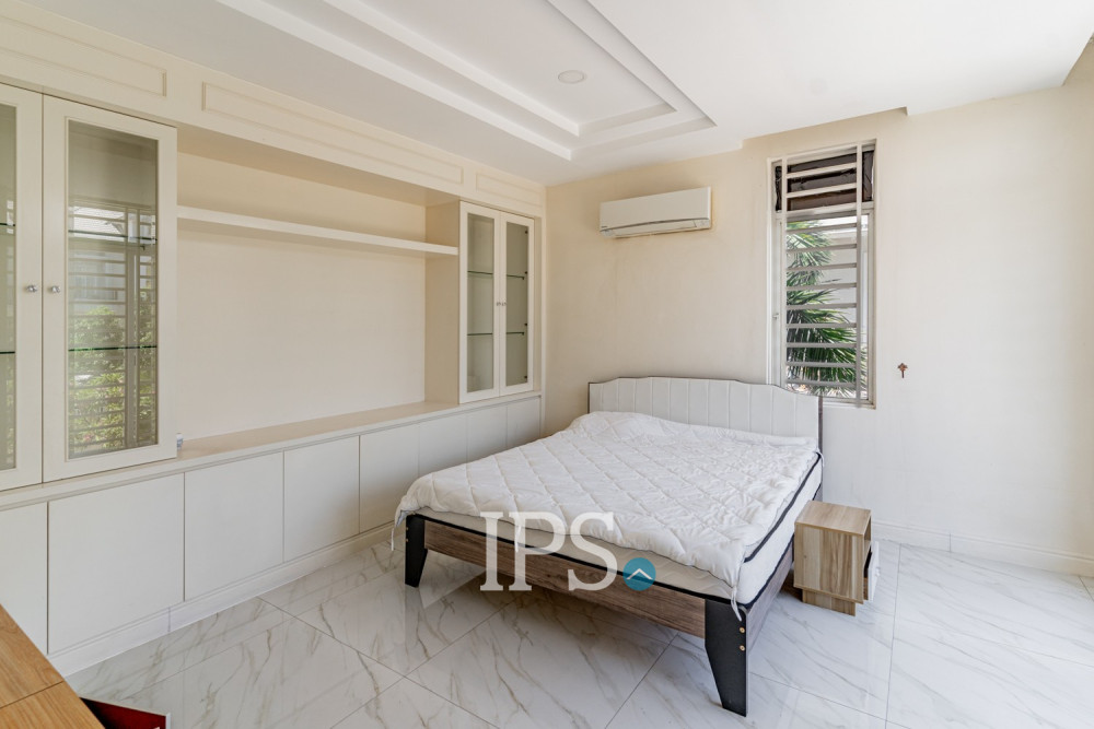 5 Bedroom Villa For Rent - Nirouth, Phnom Penh - Image 23 5 Bedroom Villa For Rent - Nirouth, Phnom Penh - Image 23