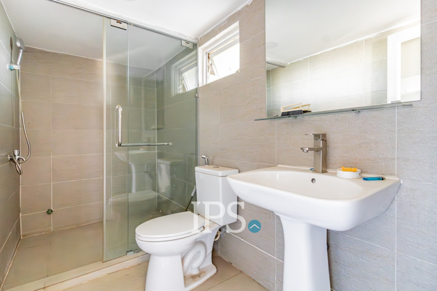 5 Bedroom Villa For Rent - Nirouth, Phnom Penh