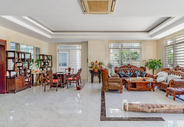 5 Bedroom Villa For Rent - Nirouth, Phnom Penh thumbnail