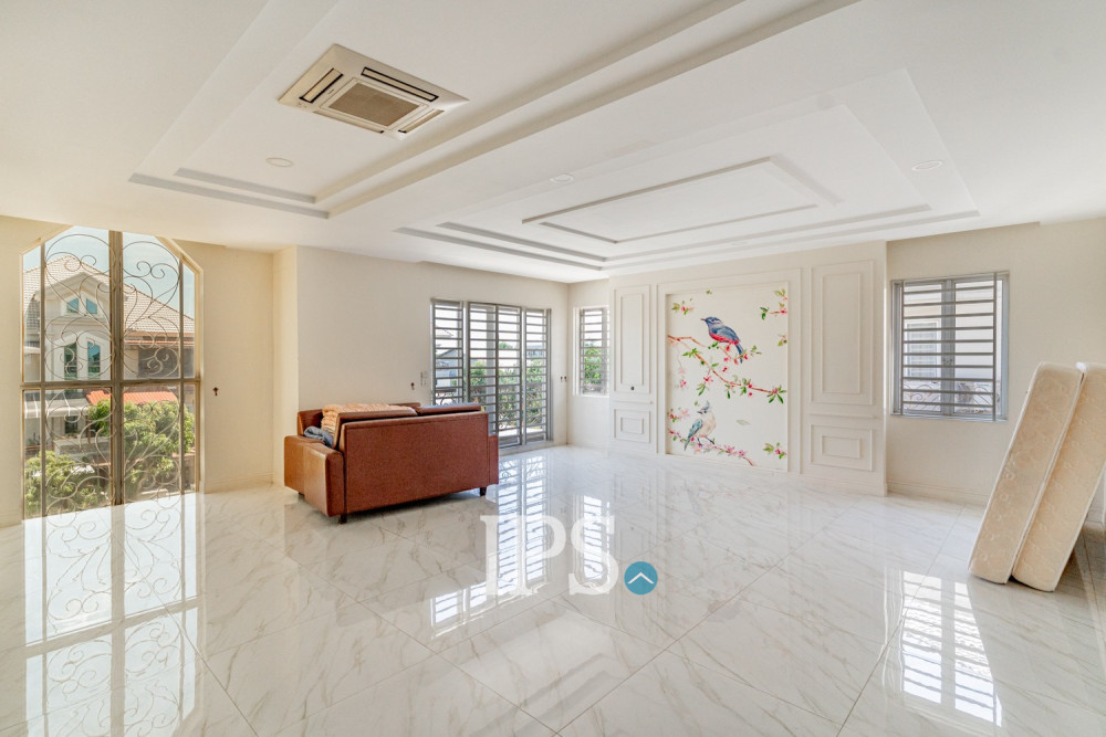 5 Bedroom Villa For Rent - Nirouth, Phnom Penh - Image 16 5 Bedroom Villa For Rent - Nirouth, Phnom Penh - Image 16