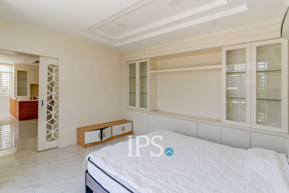 5 Bedroom Villa For Rent - Nirouth, Phnom Penh - Image 24 5 Bedroom Villa For Rent - Nirouth, Phnom Penh - Image 24