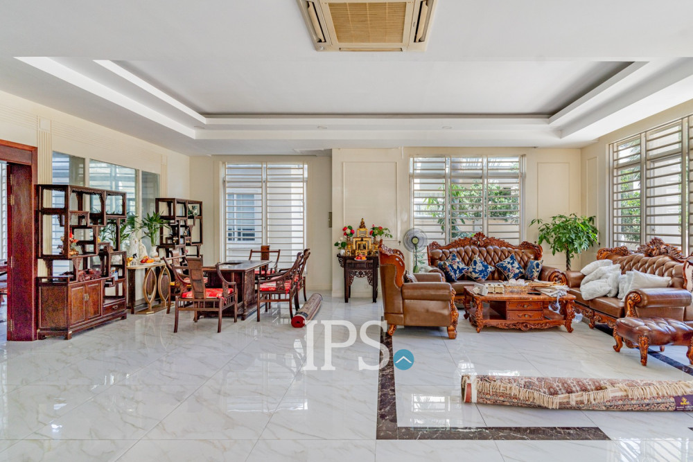 5 Bedroom Villa For Rent - Nirouth, Phnom Penh - Image 4 5 Bedroom Villa For Rent - Nirouth, Phnom Penh - Image 4