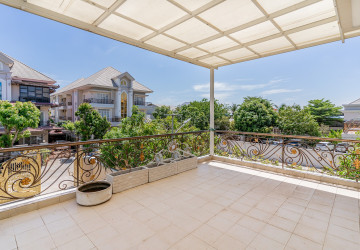 5 Bedroom Villa For Rent - Nirouth, Phnom Penh thumbnail