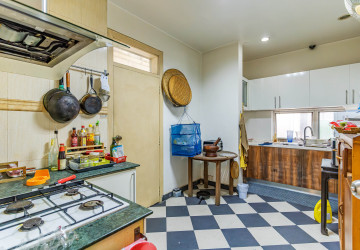 4 Bedroom Villa For Sale - Boeung Trabek, Phnom Penh thumbnail