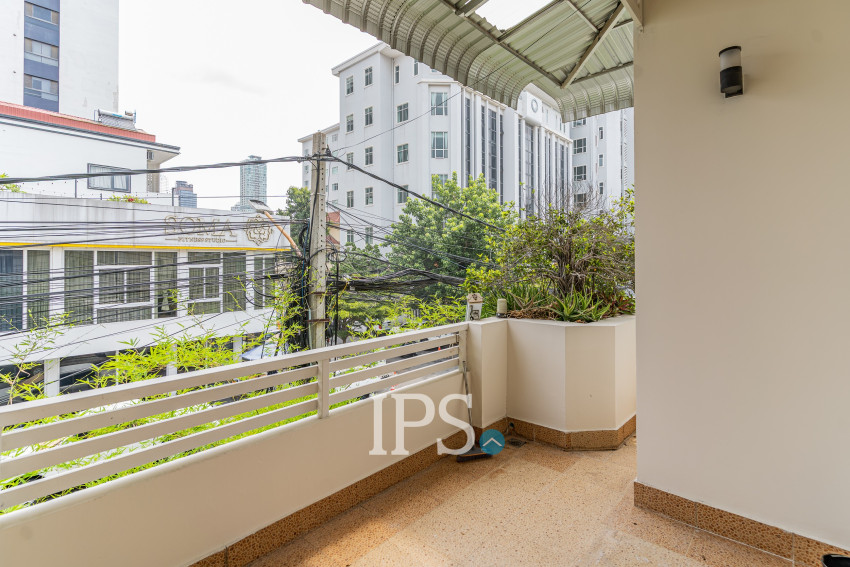 4 Bedroom Villa For Sale - Boeung Trabek, Phnom Penh