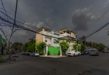 4 Bedroom Villa For Sale - Boeung Trabek, Phnom Penh thumbnail