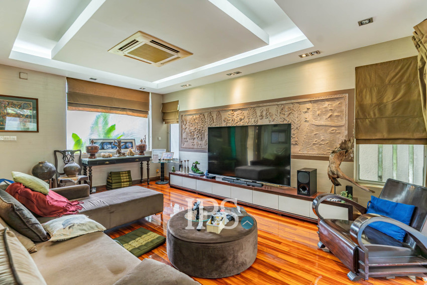 4 Bedroom Villa For Rent - Boeung Trabek, Phnom Penh