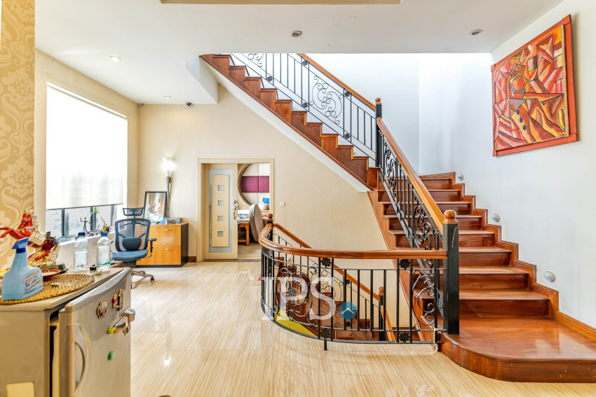 4 Bedroom Villa For Rent - Boeung Trabek, Phnom Penh