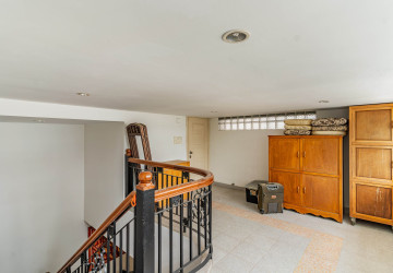 4 Bedroom Villa For Rent - Boeung Trabek, Phnom Penh thumbnail