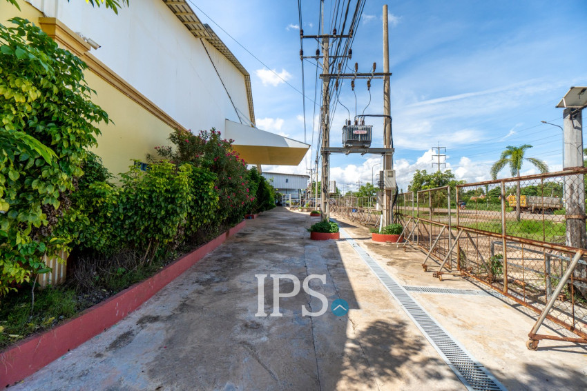 2600 Sqm Warehouse For Rent - Sala Kamreuk, Siem Reap