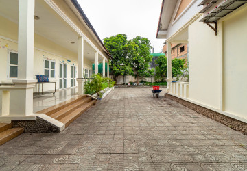 252 Sqm Office Space For Rent - Sala Kamreuk, Siem Reap thumbnail