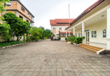 252 Sqm Office Space For Rent - Sala Kamreuk, Siem Reap thumbnail