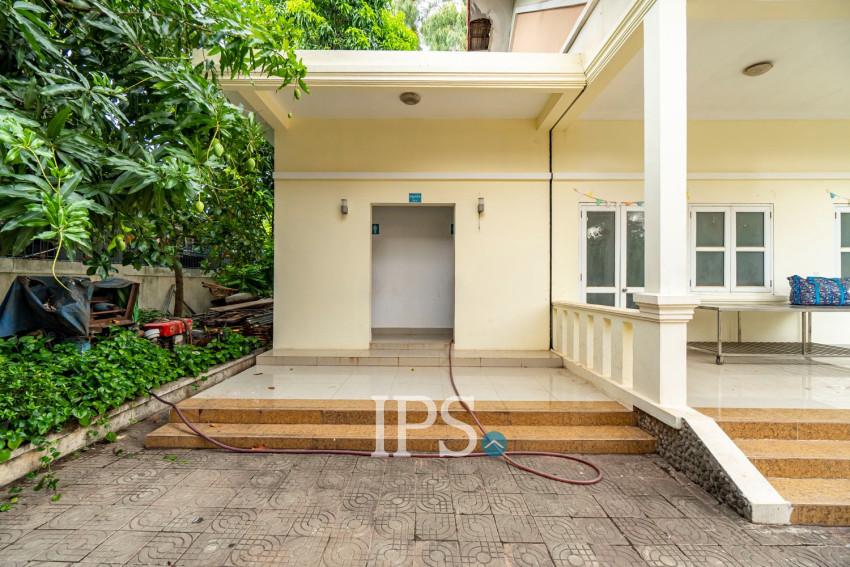 252 Sqm Office Space For Rent - Sala Kamreuk, Siem Reap