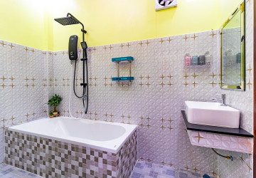2 Bedroom Apartment  For Rent - Sala Kamreuk, Siem Reap thumbnail