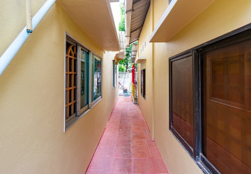 2 Bedroom Apartment  For Rent - Sala Kamreuk, Siem Reap thumbnail