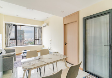 1 Bedroom Condo For Rent - The Pinnacle, Tonle Bassac, Phnom Penh thumbnail