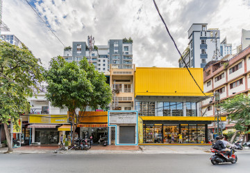81 Sqm Retail Space For Rent - BKK1, Phnom Penh thumbnail