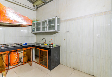 81 Sqm Retail Space For Rent - BKK1, Phnom Penh thumbnail