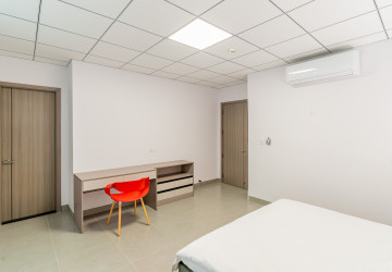 2 Bedroom Serviced Apartment For Rent - Chrang Chamres 1, Phnom Penh thumbnail