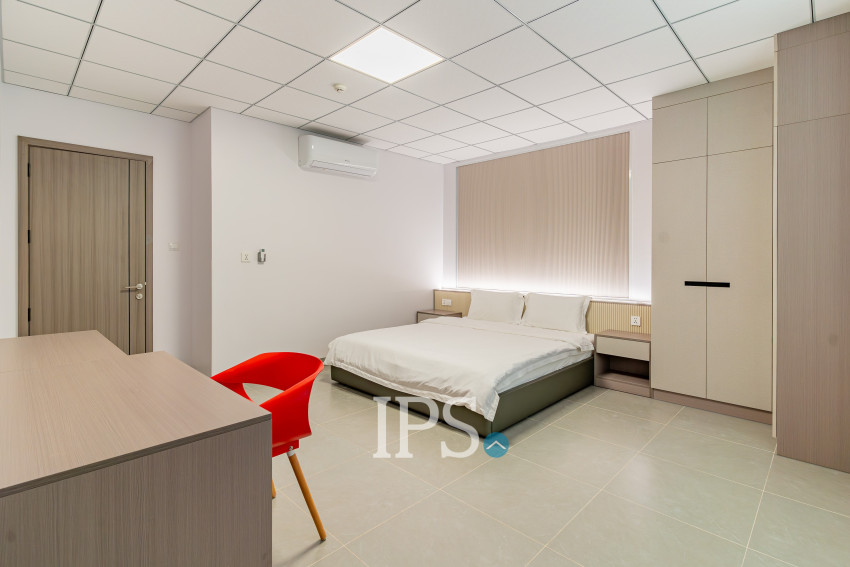 2 Bedroom Serviced Apartment For Rent - Chrang Chamres 1, Phnom Penh