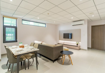 2 Bedroom Serviced Apartment For Rent - Chrang Chamres 1, Phnom Penh thumbnail