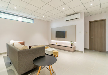 2 Bedroom Serviced Apartment For Rent - Chrang Chamres 1, Phnom Penh thumbnail
