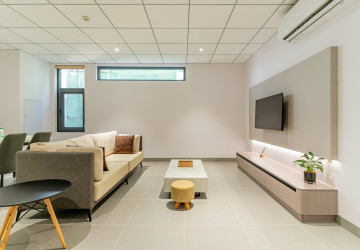 2 Bedroom Serviced Apartment For Rent - Chrang Chamres 1, Phnom Penh thumbnail