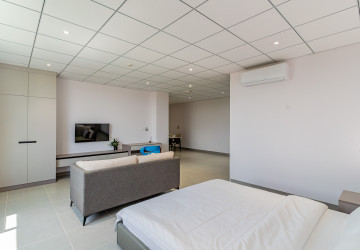 67 Sqm Studio Serviced Apartment For Rent - Chrang Chamres 1, Phnom Penh thumbnail