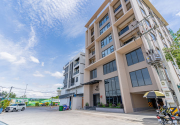 67 Sqm Studio Serviced Apartment For Rent - Chrang Chamres 1, Phnom Penh thumbnail