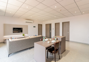 1 Bedroom Serviced Apartment For Rent - Chrang Chamres 1, Phnom Penh thumbnail