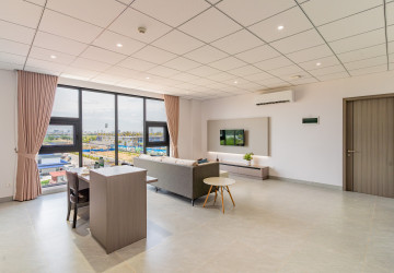 1 Bedroom Serviced Apartment For Rent - Chrang Chamres 1, Phnom Penh thumbnail