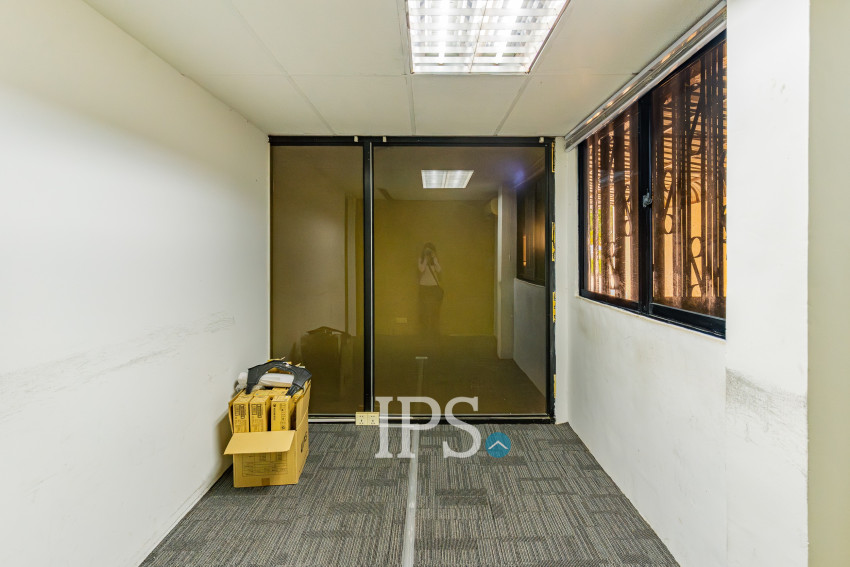 112.8 Sqm Office Space For Rent - Chakto Mukh, Phnom Penh