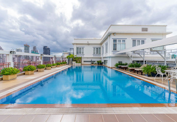 4 Bedroom Serviced Apartment For Rent - Tonle Bassac, Phnom Penh thumbnail