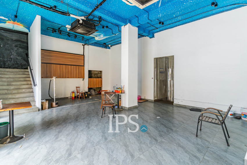4 Bedroom Double Shophouse For Rent - Tonle Bassac, Phnom Penh